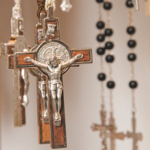 Rosenkränze © Verlag St. Peter