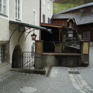 Eingang und Mühlenrad © Stiftsbäckerei St. Peter