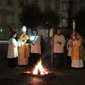 Osternacht: Feuerweihe © Erzabtei