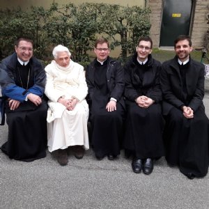 Besuch bei Papst em. Benedikt XVI. © Erzabtei