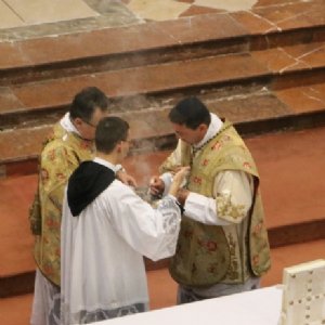 Weihrauch einlegen © Erzabtei