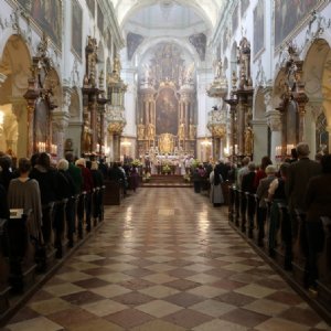 Viele Gottesdienstbesucher © Erzabtei
