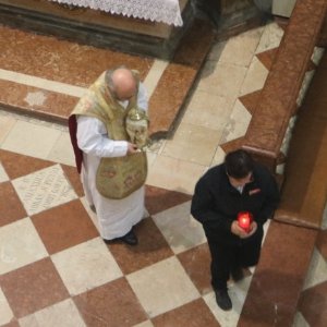 Übertragung des Allerheiligsten aus der Stiftskirche © Erzabtei