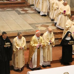 Statio der Erzdiözese: Reliquienprozession mit den Reliquen des hl. Rupert und der hl. Ehrentrudis © Erzabtei