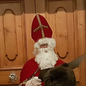 Dezember: Nikolaus zu Gast im Kloster © Erzabtei