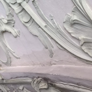 03.06.2019 - Übergang: Vor zu nach der Reinigung im Deckengewölbe © Erzabtei