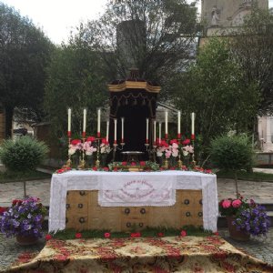 Altar bei uns im Stiftshof © Erzabtei