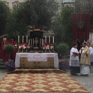 3. Altar: Evangelium © Erzabtei