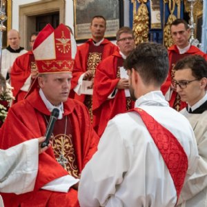 Versprichst du deinem Oberen die Treue? © Erzabtei