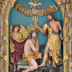 Filialkirche zum hl. Johannes dem Täufer: Taufe-Jesu-Gruppe am Hochaltar von 1712