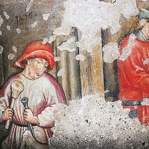Die beiden Baumeister Hans von Burghausen und Stephan Krumenauer, Fresko am Rundpfeiler im Chor