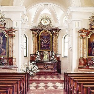 Die neobarocken Altäre in der Laurentiuskirche