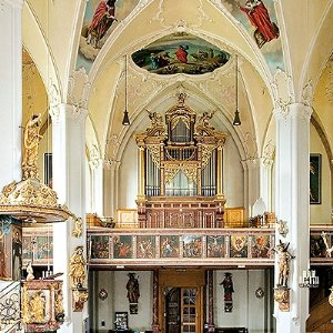 Blick zur Orgel