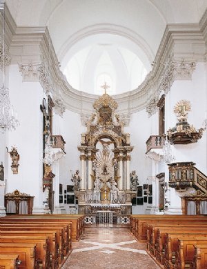 Führung durch die Kirche
