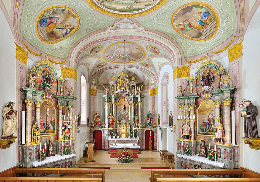 Innenraum Pfarrkirche Mariahilf in Landl