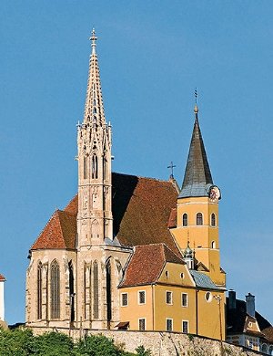 Blick zur Wallfahrtskirche von Nordosten