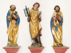 Spätgotische Figuren der hll. Petrus, Laurentius und Bartholomäus