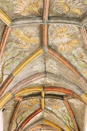 Blumenrankenwerk in den Jochen der Südempore, 16. Jahrhundert