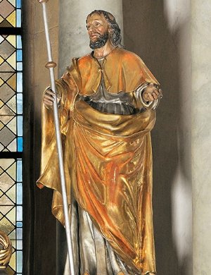 Statue des Kirchenpatrons Jakobus d. Ä. am Hochaltar