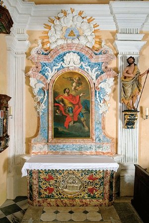 Rechter Seitenaltar mit Bild des hl. Oswald, Filialkirche St. Stefan