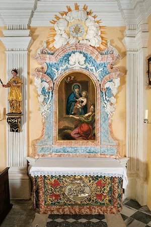 Linker Seitenaltar mit Engel und Gnadenbild, Filialkirche St. Stefan