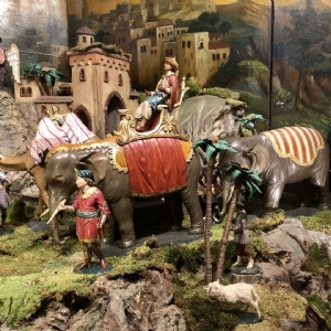 Krippe Stiftskirche - Huldigung der Könige 2 © Erazbtei