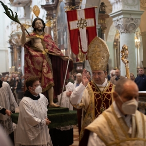 Auszug mit dem Auferstandenen - Christi Himmelfahrt 2022 © P. Alkuin