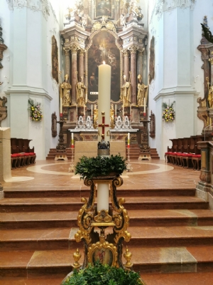 Gottesdienst mitgestaltet von der Stiftsmusik (ORF-Übertragung)